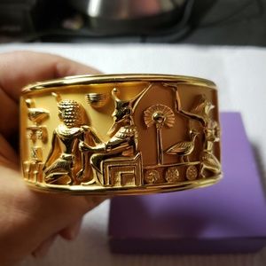 Elizabeth Taylor Egyptian jewelry